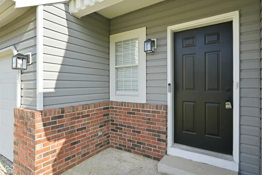 11127 Bayridge Circle W, Indianapolis, IN 46236 - #2
