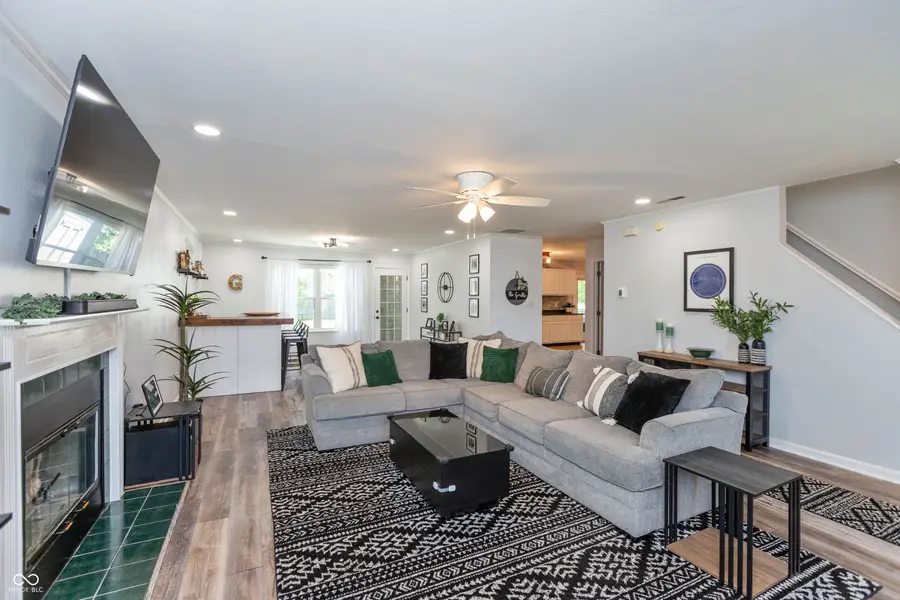 8645 Captain Drive, Avon, IN 46123 - #3