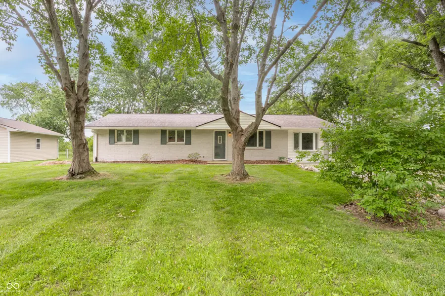 638 Karen Drive, Zionsville, IN 46077 - #3