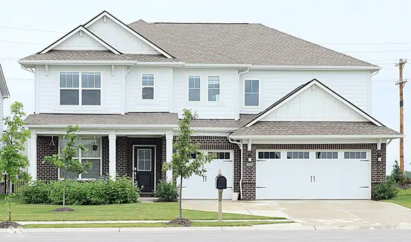 15907 Black Willow, Fishers, IN 46040