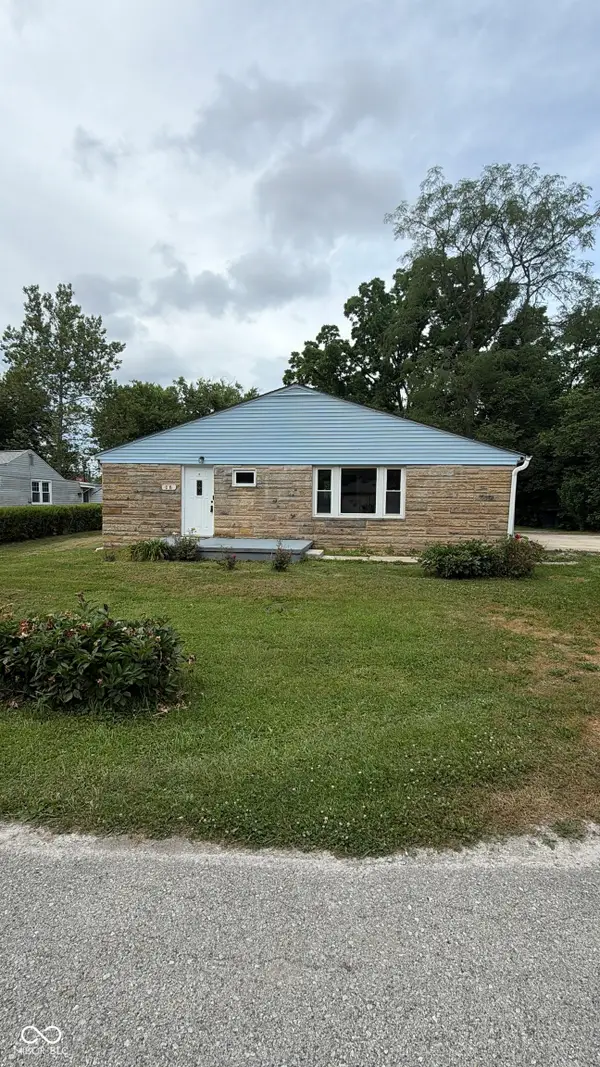 16 Glenda Drive, Plainfield, IN 46168