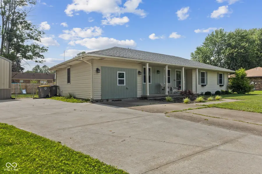 740 Linden Drive, Seymour, IN 47274 - #2