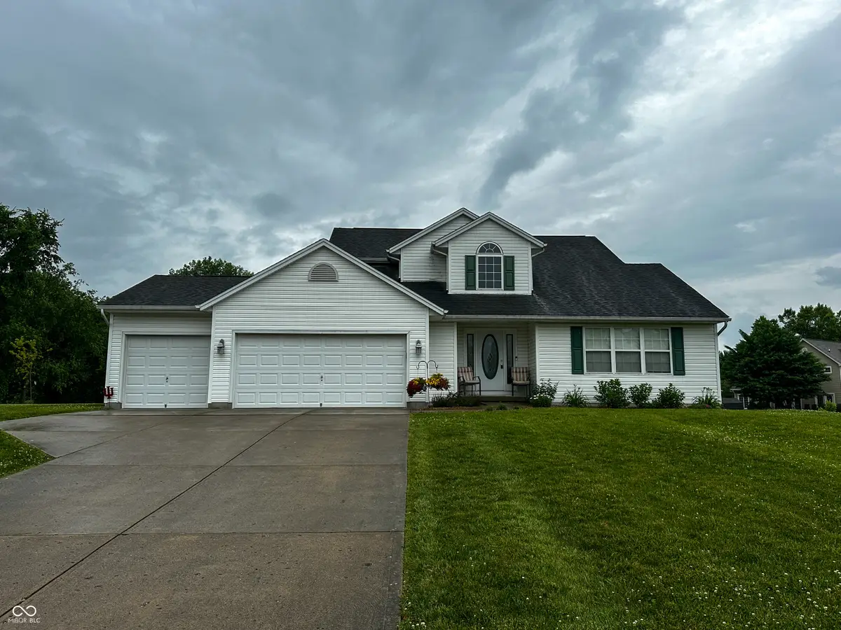 323 Woodfield Drive, Batesville, IN 47006 - #1