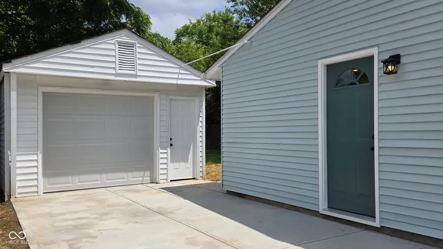 6628 Brookhaven Drive, Lawrence, IN 46226 - #2