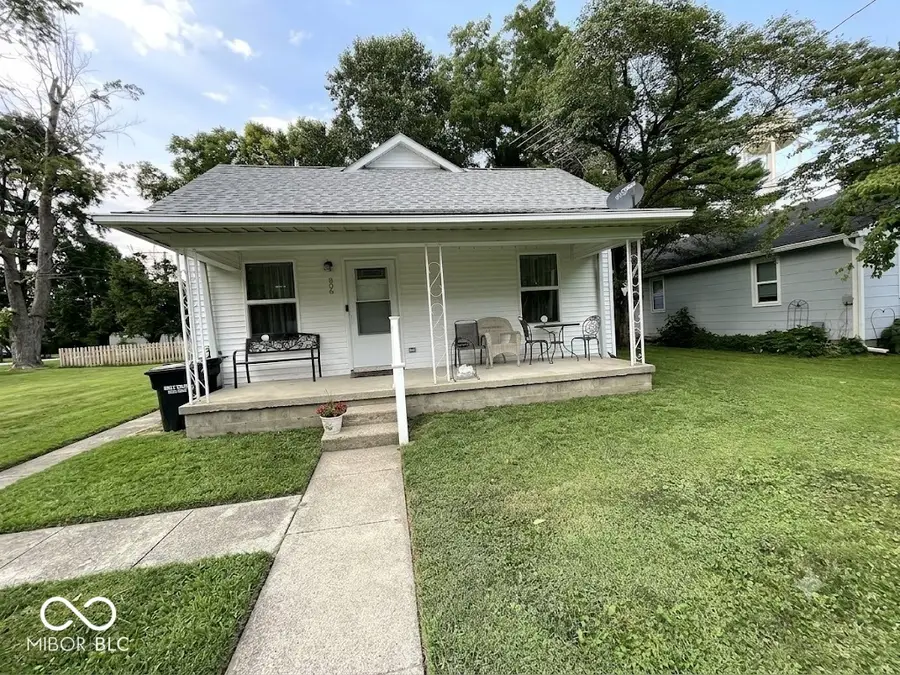 806 E Taylor Street, Ladoga, IN 47954 - #2