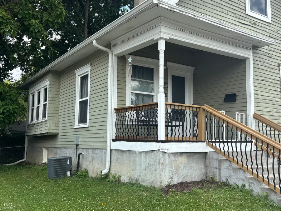 438 Colescott Street, Shelbyville, IN 46176 - #2