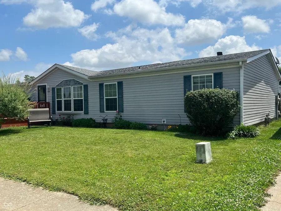 4643 Breckenridge Drive, Columbus, IN 47203 - #3