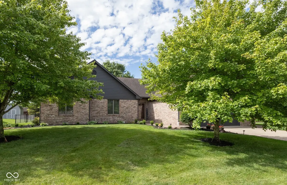 219 Deer Trace Court, Pittsboro, IN 46167 - #1
