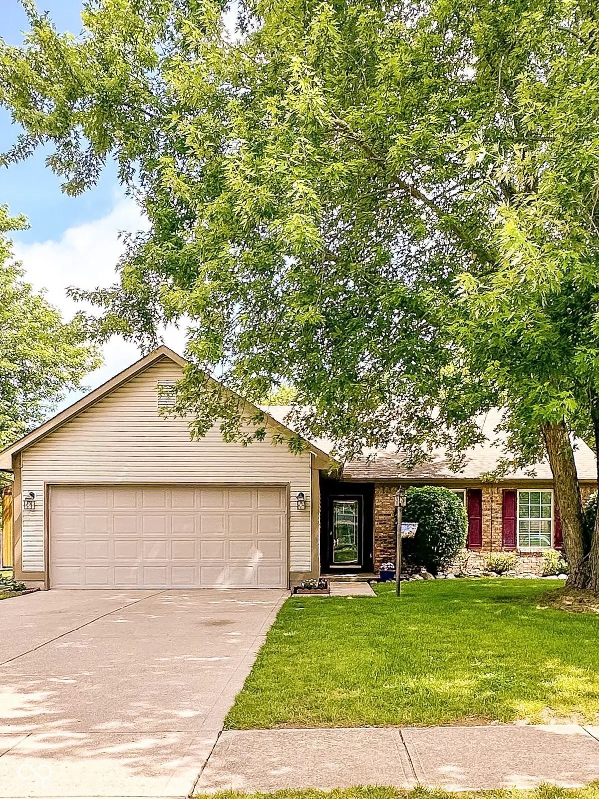 188 Oxford Avenue, Pendleton, IN 46064 - #1