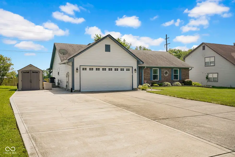 1045 Pin Oak, Mooresville, IN 46158 - #3