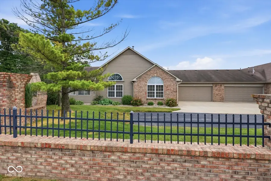 2392 Steeple Chase, Shelbyville, IN 46176 - #2