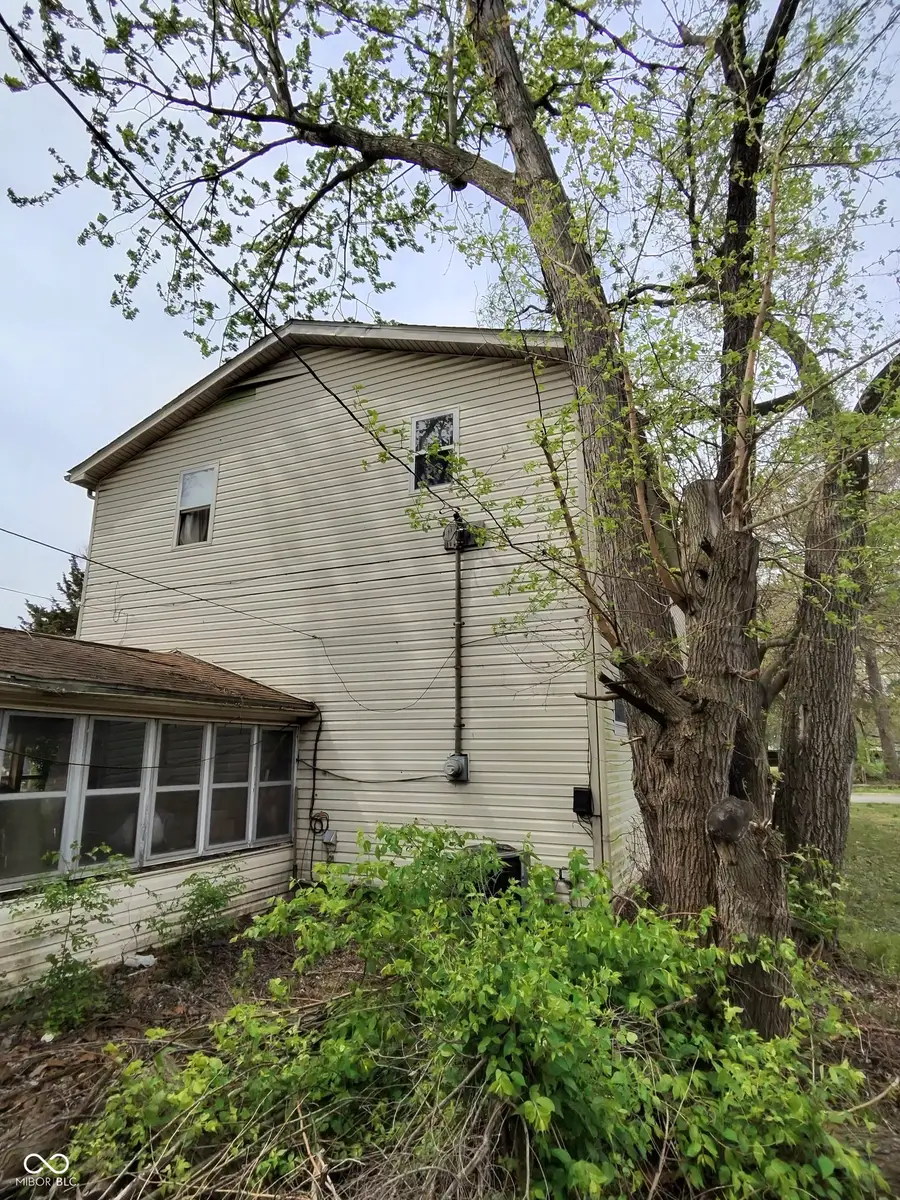 2111 N 22nd Street, Terre Haute, IN 47804 - #3