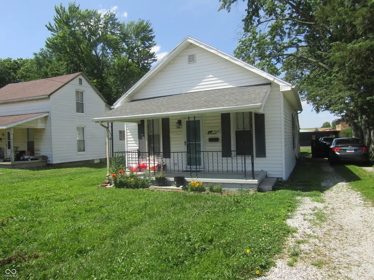 1304 E Main Street, Crawfordsville, IN 47933 - #1