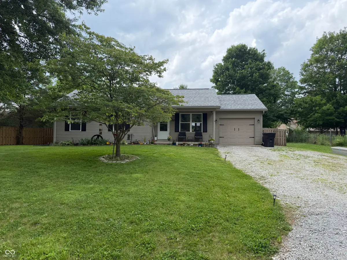 205 Jefferson, Coatesville, IN 46121 - #1