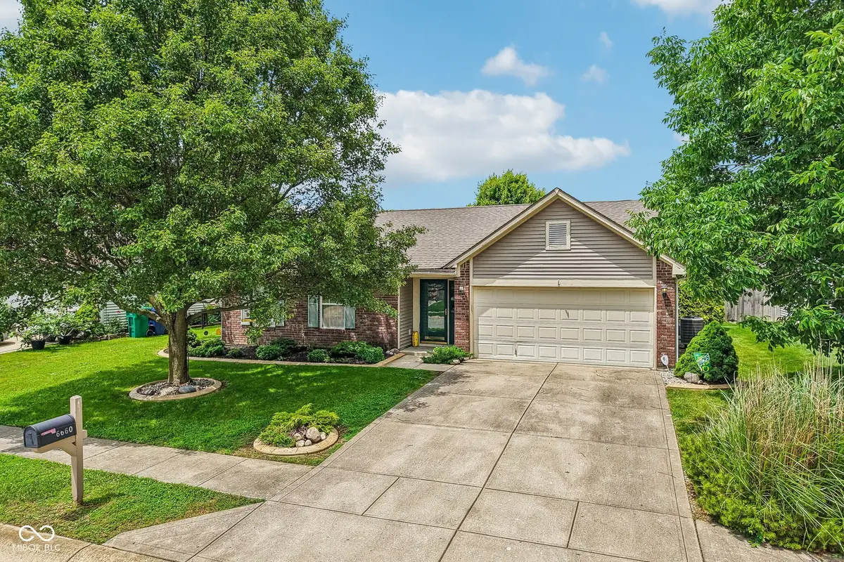 6660 W Denton Drive, McCordsville, IN 46055 - #1