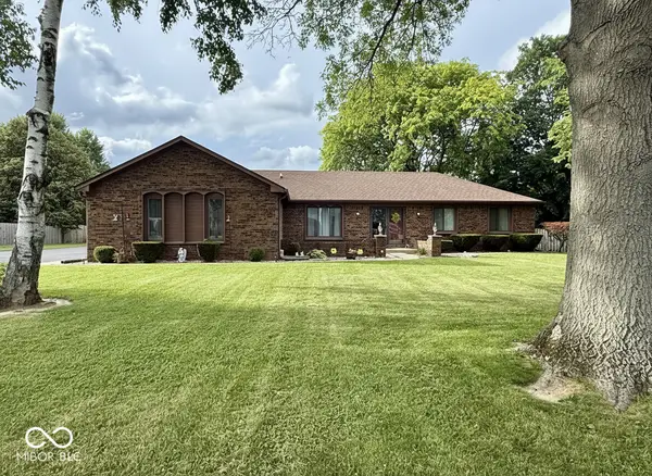 10806 Melissa Ann Drive, Indianapolis, IN 46234
