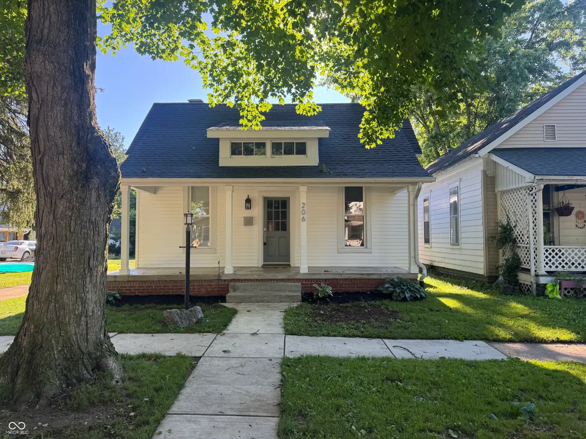 206 6th Street, Covington, IN 47932 - #1