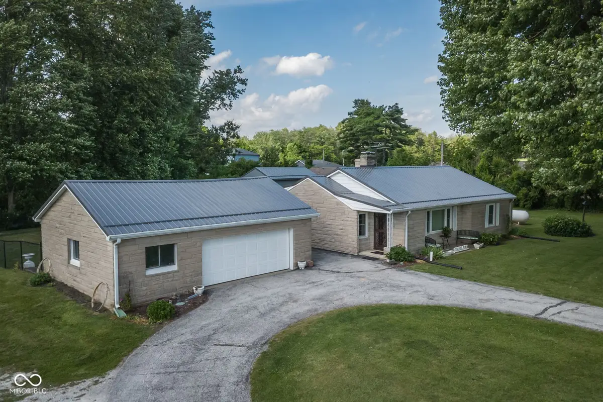 3326 W Us Highway 36, Danville, IN 46122 - #1