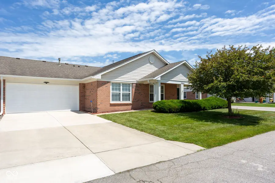 10924 St Petersburg Way, Indianapolis, IN 46229 - #2