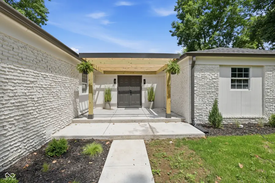 5225 Leone Place, Indianapolis, IN 46226 - #2
