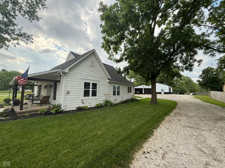 426 W Michigan Street, Clayton, IN 46118 - #2