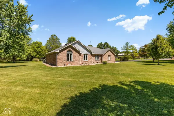 10300 N Serenity Lane, Mooresville, IN 46158