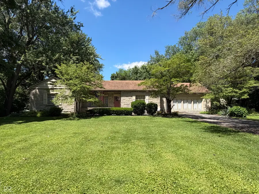 240 N Forsythe Street, Franklin, IN 46131 - #2