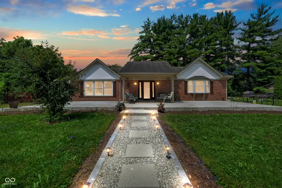 602 S 840 E, Zionsville, IN 46077 - #2