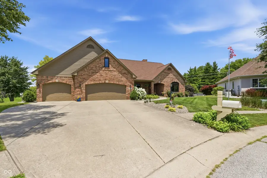 2496 Turf Way, Shelbyville, IN 46176 - #3