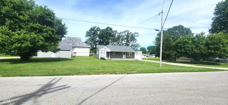 804 N Lincoln Avenue N, Alexandria, IN 46001 - #2