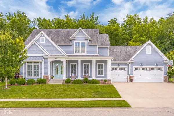 2013 Deer Creek Circle, Columbus, IN 47201