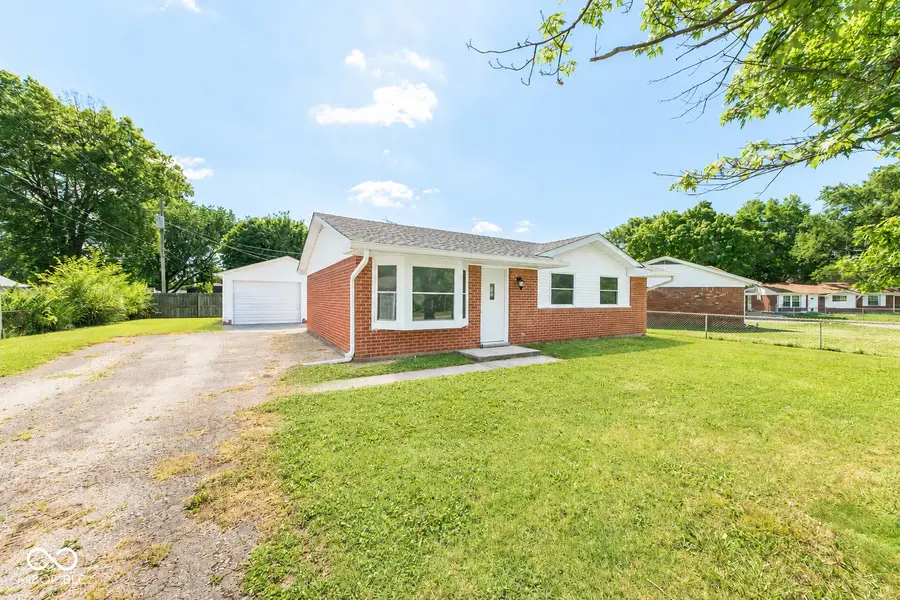 1215 N Gladstone Avenue, Columbus, IN 47201 - #2