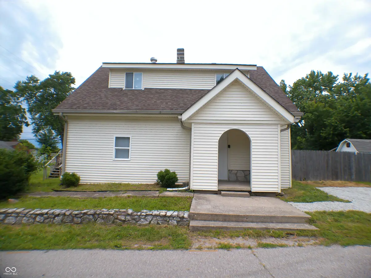 504 E Park Street, Trafalgar, IN 46181 - #1