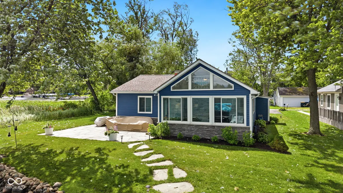 6110 S 520 E, Wolcottville, IN 46795 - #1