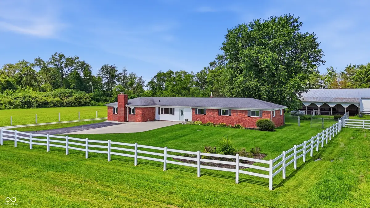 715 N White Street, Shirley, IN 47384 - #1