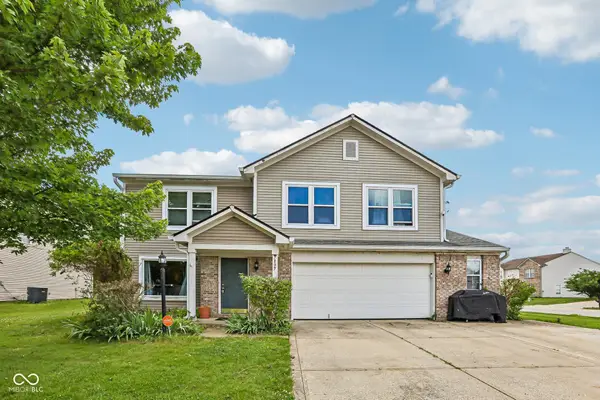 7807 Fox Glen, Indianapolis, IN 46239