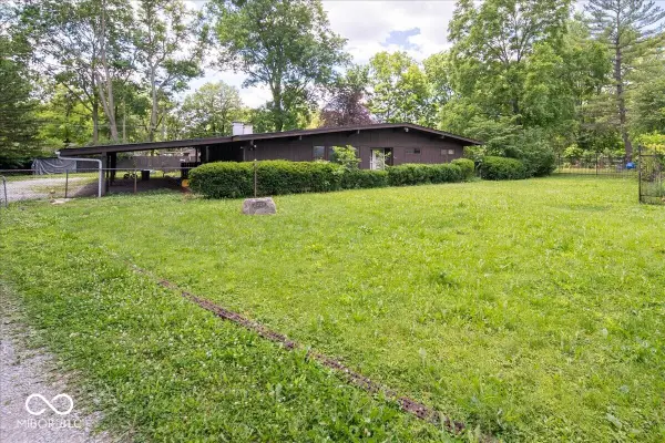 2229 W 60th Street, Indianapolis, IN 46228