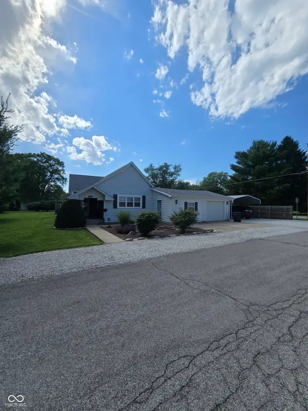 1028 N 11th Street, Elwood, IN 46036