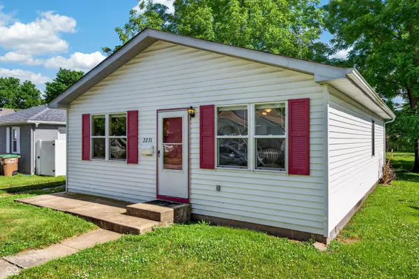 2231 Mapleton Court, Columbus, IN 47201