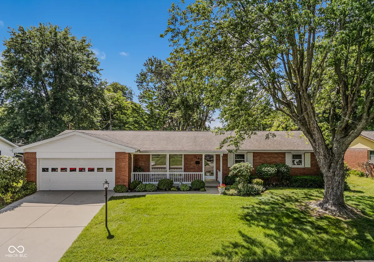 3142 Fairlawn Drive, Columbus, IN 47203 - #1