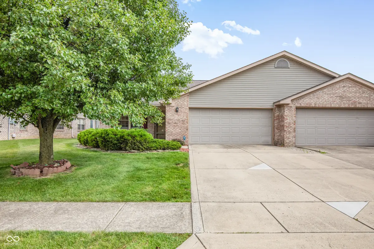 3831 Oak Trail, Indianapolis, IN 46237 - #1