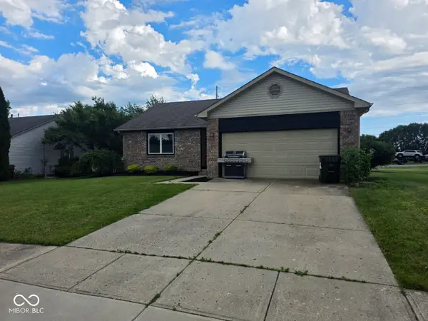 271 Bear Story Court, Greenfield, IN 46140