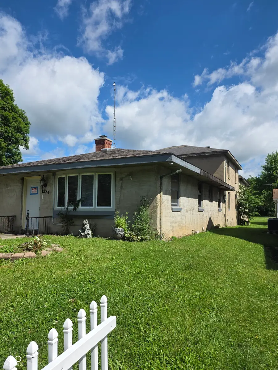 1324 W 1st Street, Anderson, IN 46016 - #3