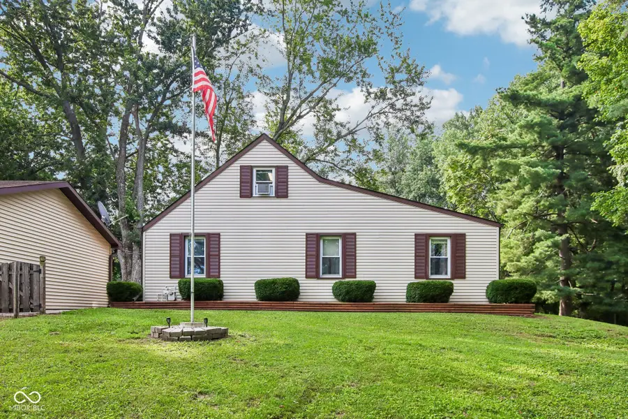 8645 Highland Road, Martinsville, IN 46151 - #2