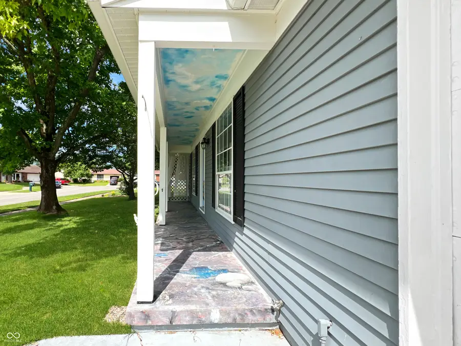5240 Vinewood Court, Columbus, IN 47203 - #3