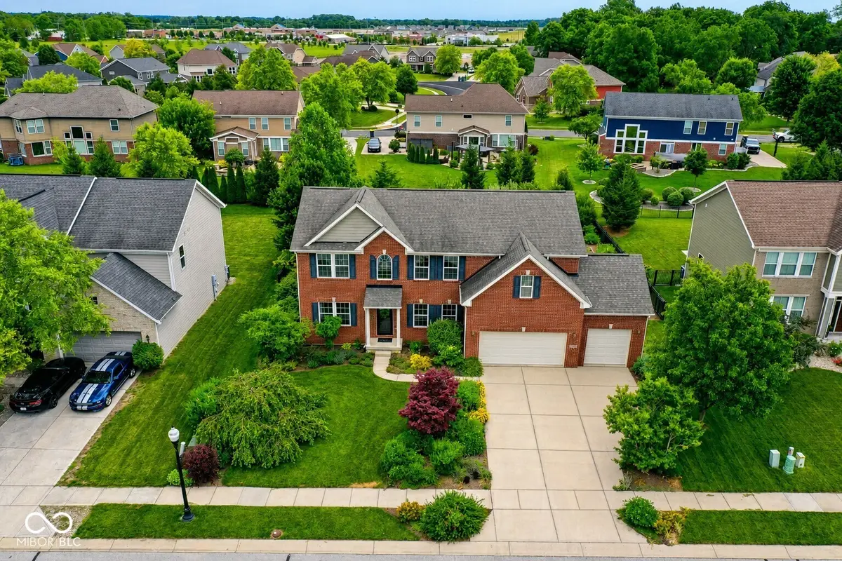 5825 Somerset Boulevard E, Bargersville, IN 46106 - #1