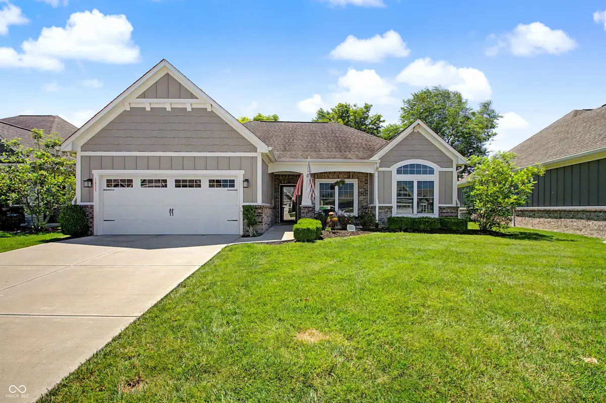 1611 Summerwood, Greenfield, IN 46140 - #1