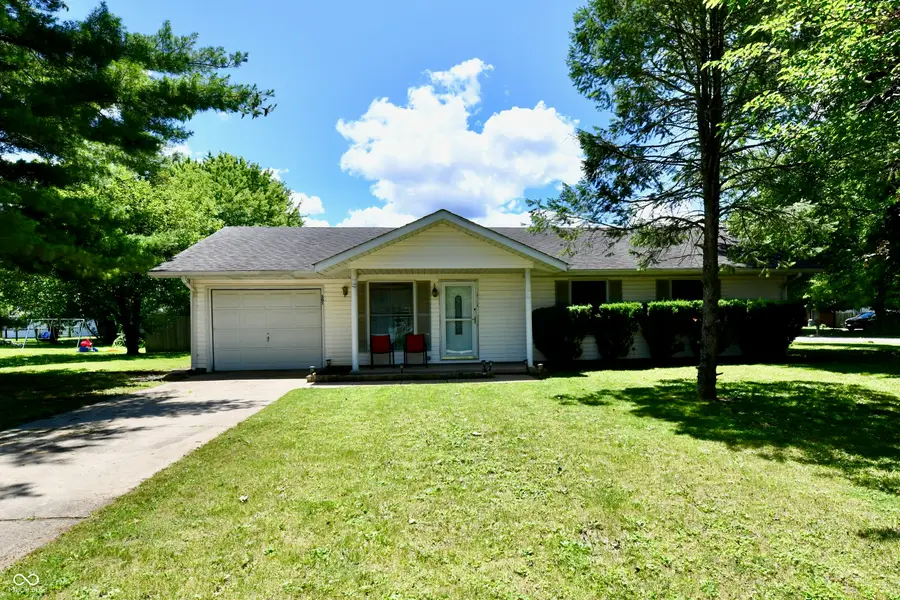 501 Red Fox Run, Arcadia, IN 46030 - #2