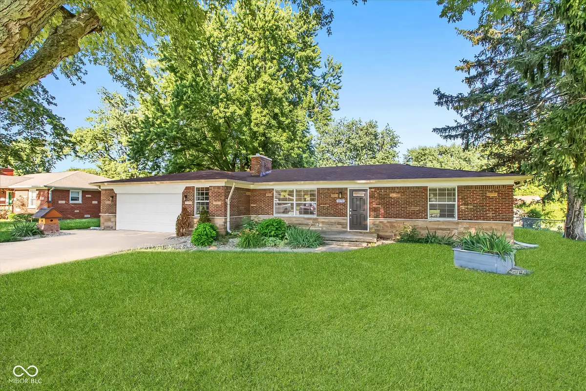 1074 S Avon Avenue, Avon, IN 46123 - #1
