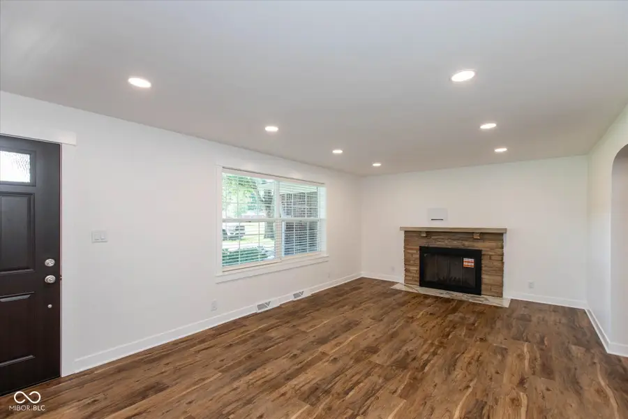 1074 S Avon Avenue, Avon, IN 46123 - #3